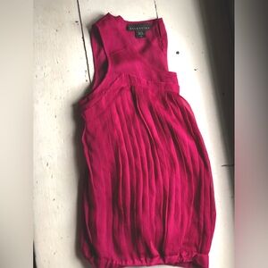 ATTENTION L/G Magenta sleeveless blouse